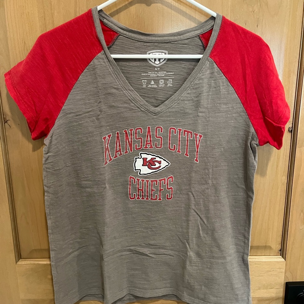 Kansas City Chiefs Red and Gray T-Shirt